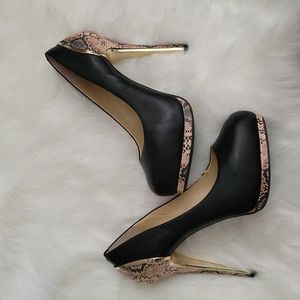 BNIB - Gianni Bini Tricia Platform Heels - Black with Nude Snake Skin - Size 7.5